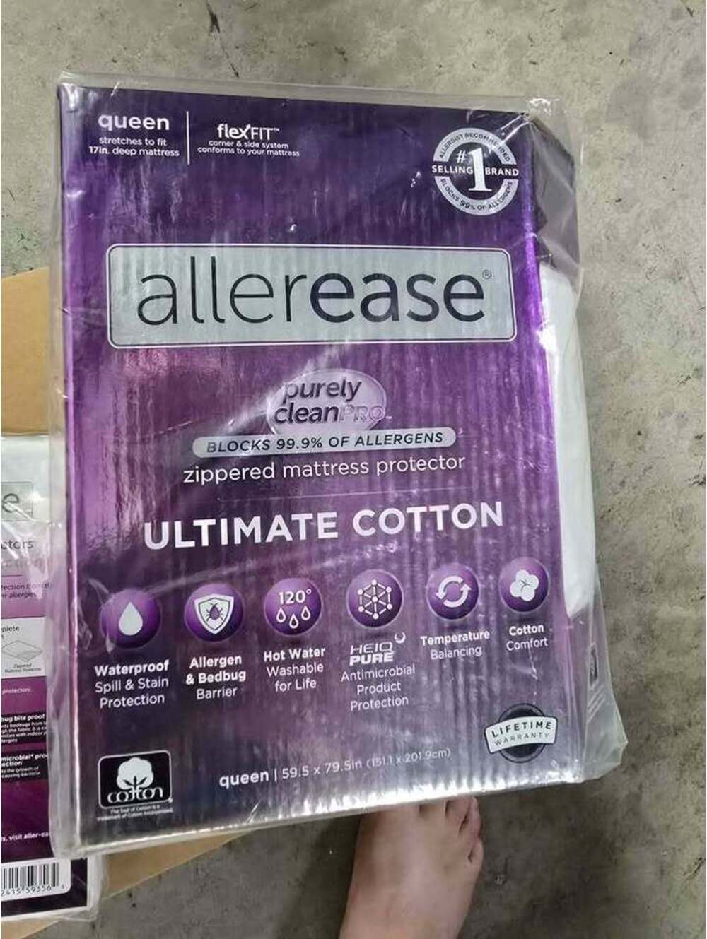Allerease Queen Zippered Mattress Protector and 2-Pack Pillow Protectors and pad - Picture 2 of 9